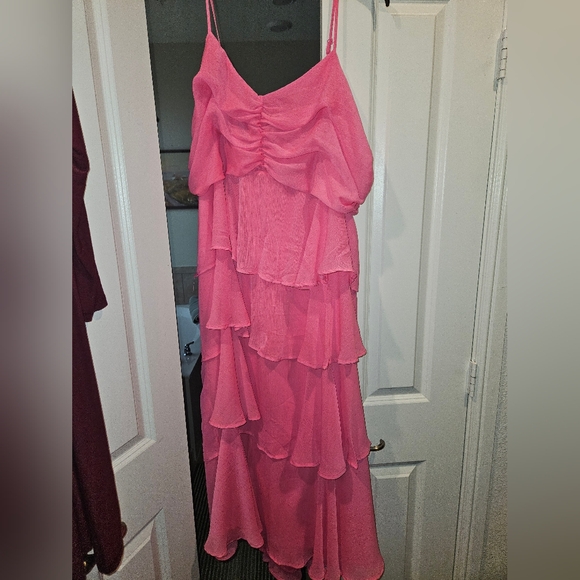 Elegant Pink Layered Dress - Picture 1 of 3